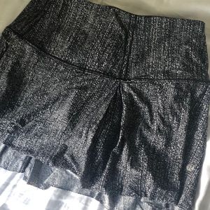 Black and white lulu tennis skirt